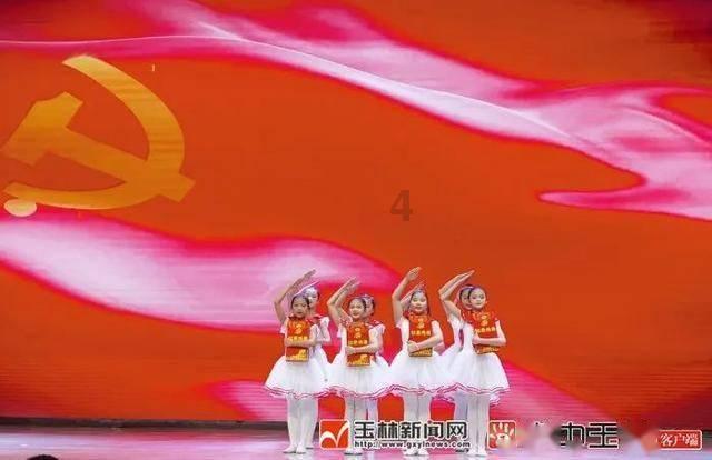 学无止境！卖烤冷面的阿姨工作之余，自学备考二级建造师